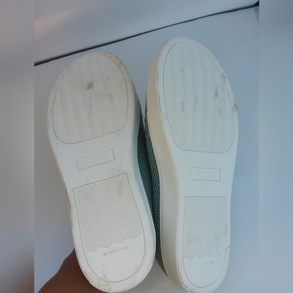 Teal Canvas Sneakers with White Soles 8.5 - Picture 6 of 6